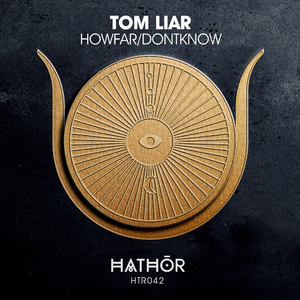 边挨草边给老公打电话
